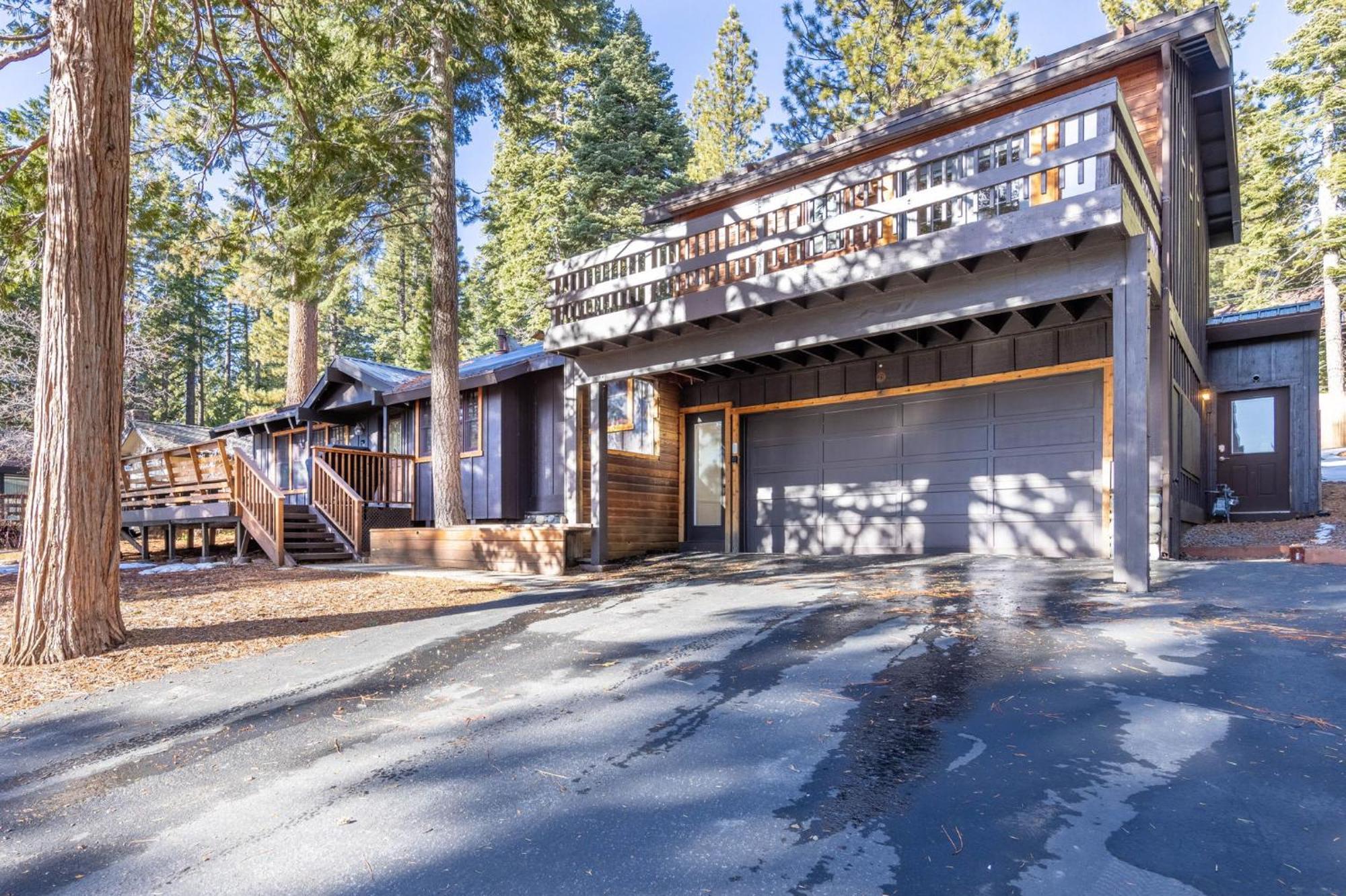 Hideaway In The Highlands - 4Br, Pet Friendly W Hot Tub - Minutes From The Lake & Tahoe City Villa Exterior photo