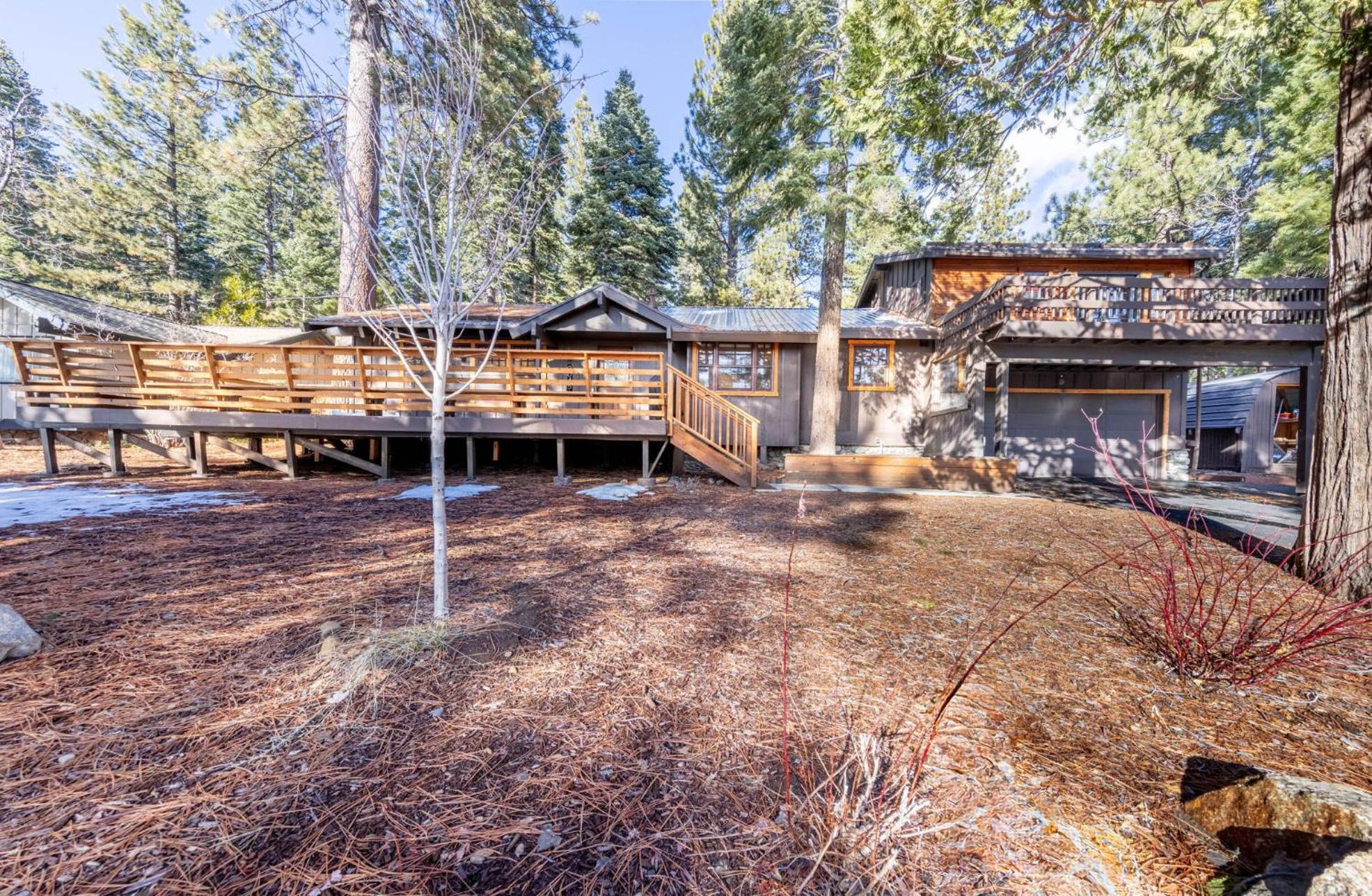 Hideaway In The Highlands - 4Br, Pet Friendly W Hot Tub - Minutes From The Lake & Tahoe City Villa Exterior photo