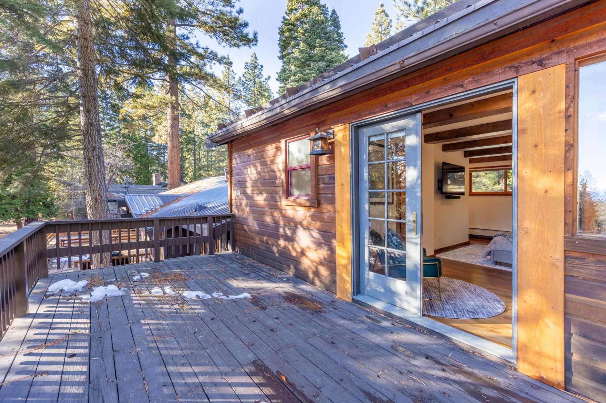 Hideaway In The Highlands - 4Br, Pet Friendly W Hot Tub - Minutes From The Lake & Tahoe City Villa Exterior photo